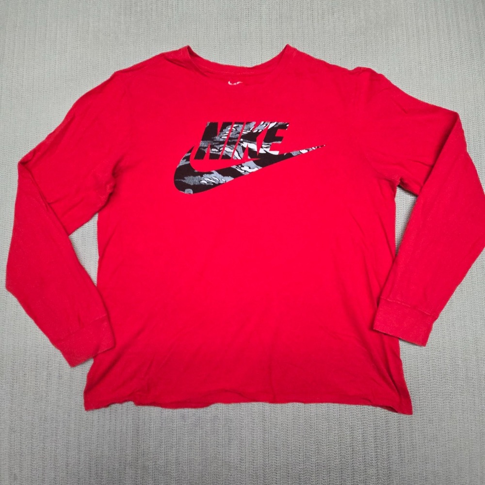 Nike Shirt Mens XL Red Center Swoosh Logo Long Sleeve Crew Neck Graphic Tee